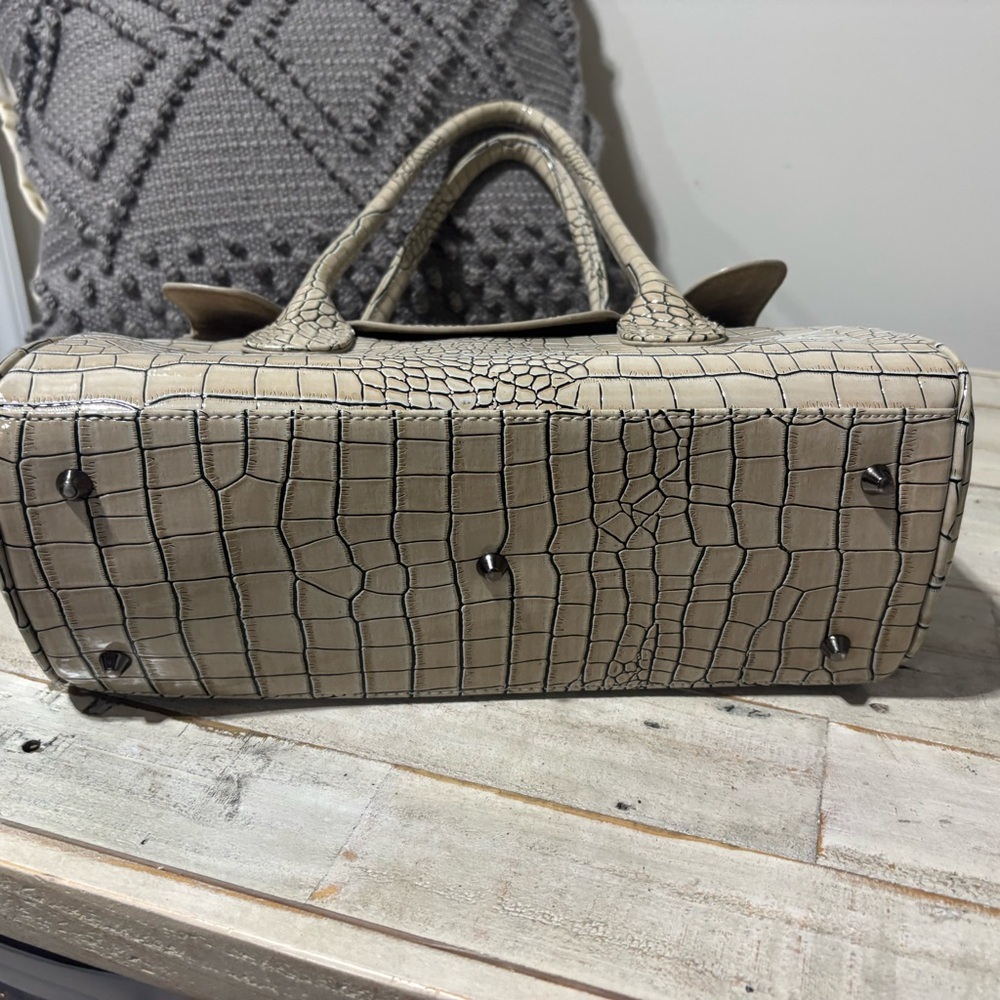 Y2K❤️Govali Crocodile-Embossed Cream Handbag - Picture 5 of 11